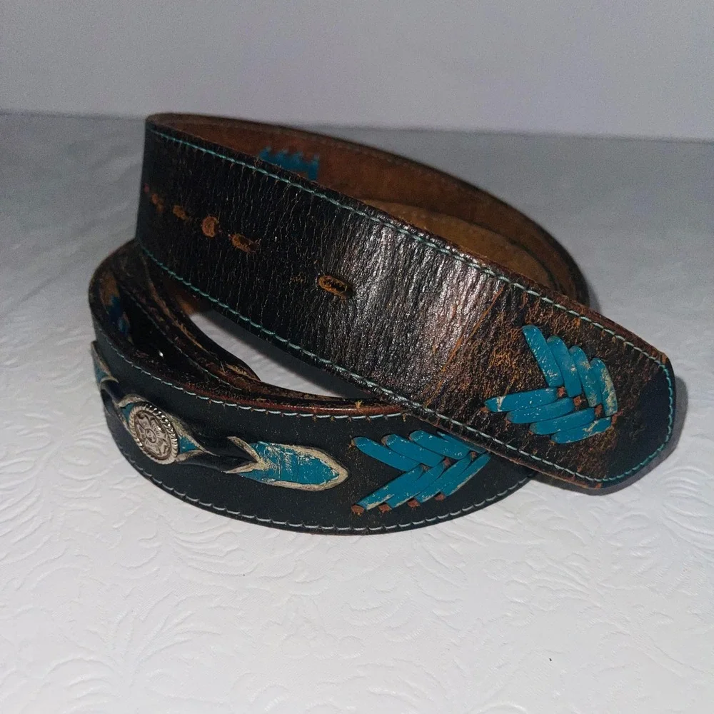 VTG Southwestern Turquoise Laced Leather Belt w/Silver Conchos Siz 32-36